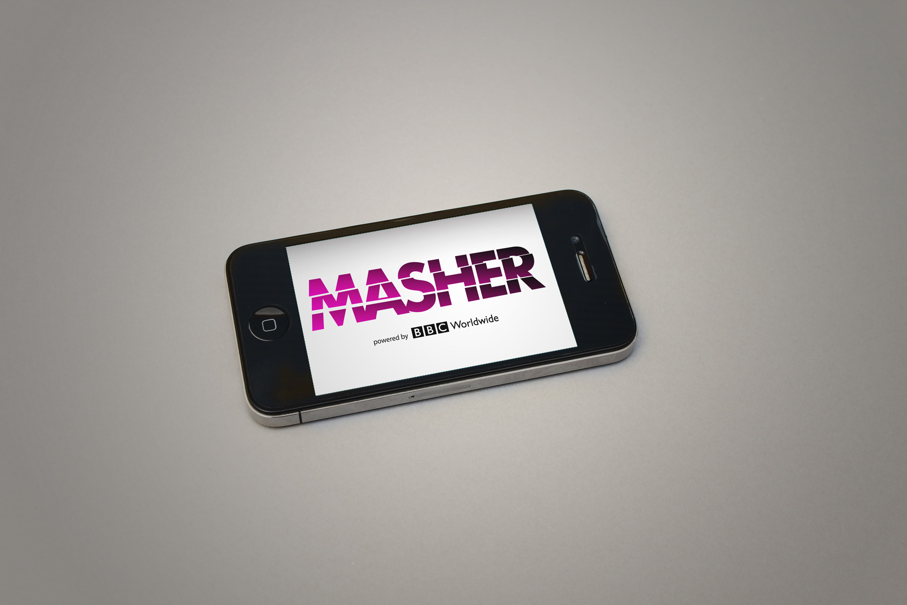 The Masher identity is inspired by the notion of dicing and slicing content - Hence the wordmark has been cut into numerous parts, a graphic representation of this idea.